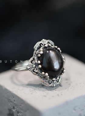 925纯银镶嵌天然金运石戒指