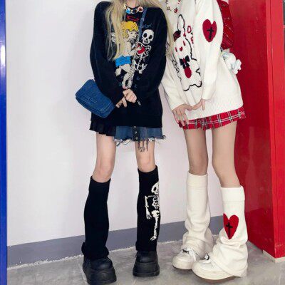 두개골 하위 문화 소녀 가을 겨울 따뜻한 QQ 쇼 JK 다리 소매로 쌓인 Y2K 일본 핫 소녀 송아지 양말