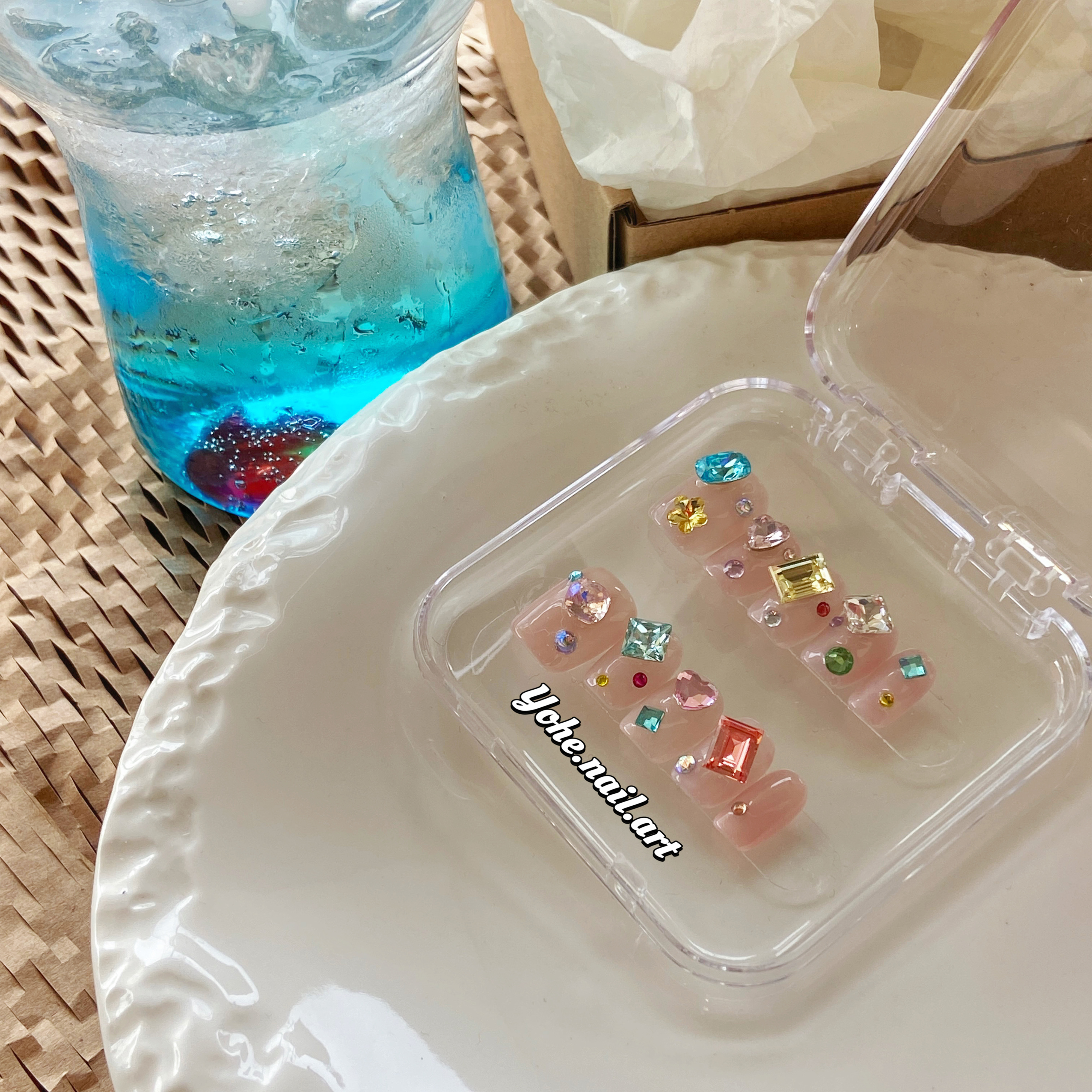 裸色宝石盒穿戴甲美甲