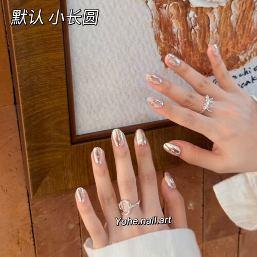嘎嘎亮波点高级感穿戴甲美甲