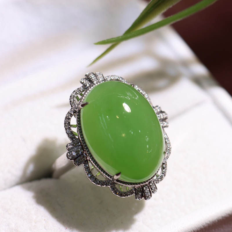 双十一特惠天然和田玉戒指a满钻苹果绿碧玉蛋面镶18k金指环送妈妈