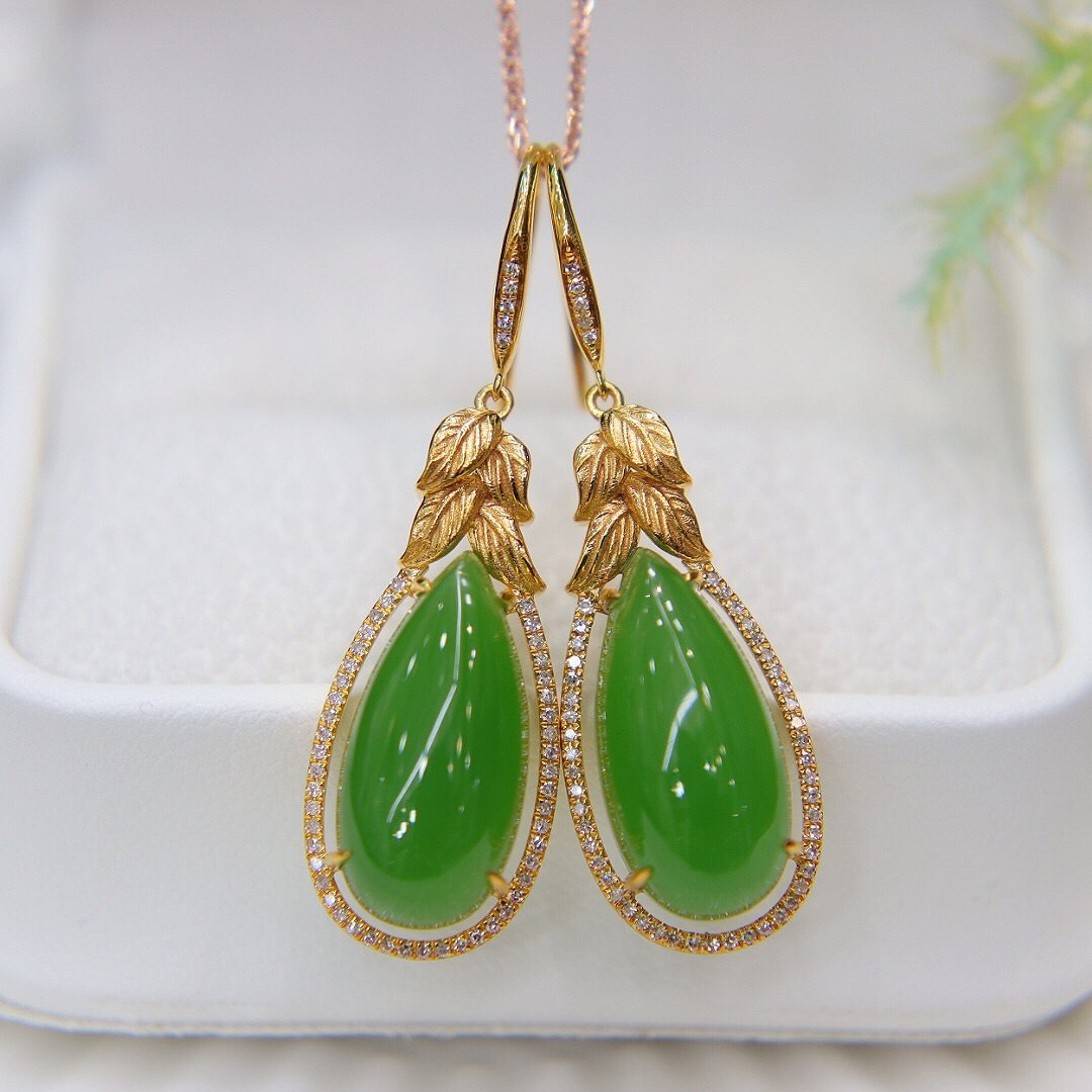 春季新品天然和田玉耳坠女 高档时尚苹果绿碧玉水滴镶嵌18k金耳环