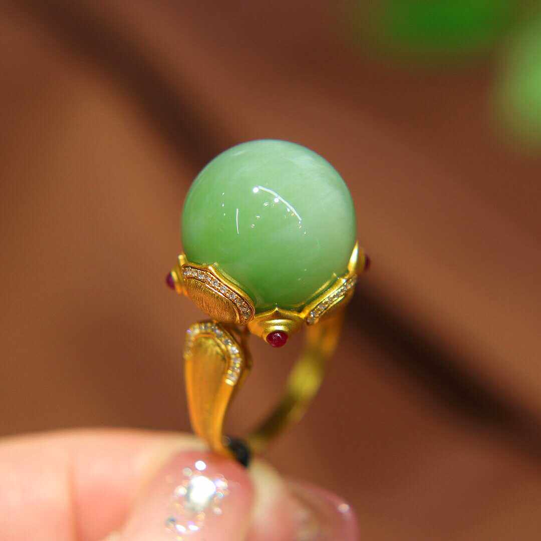 送老婆活动圆珠八宝莲花和田玉
