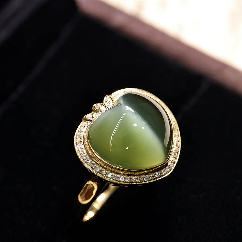 焕新季天然和田玉戒指女a满钻猫眼碧玉爱心镶18k金指环荧光送领导