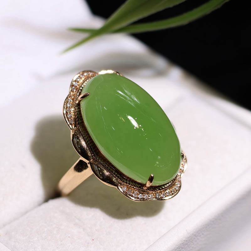双十一特惠天然和田玉戒指女苹果绿碧玉蛋面镶嵌18k金指环送老婆