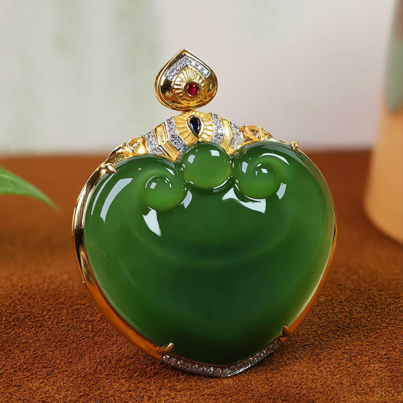 38新疆天然和田玉吊坠女正宗菠菜绿碧玉如意镶18k金挂件a货送妈妈