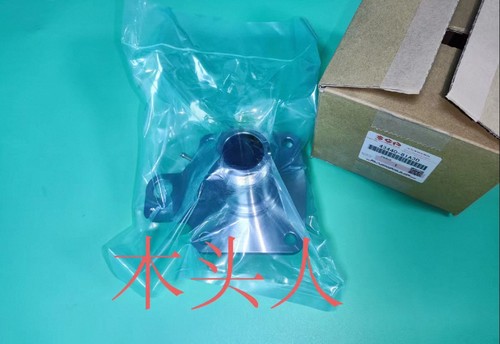 铃木吉姆尼 轴头底座 轴头离合器底座 羊角轴头座 前轮主轴 左右