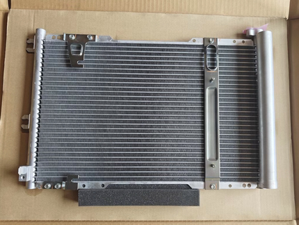 进口铃木吉姆尼1.3冷凝器空调散热器原厂就JB43质量好寿命长全新