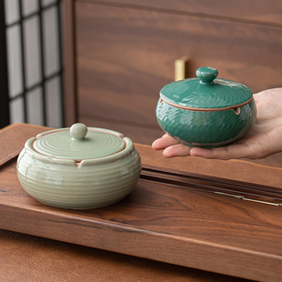 中式防飞灰烟缸带盖陶瓷烟灰缸家用创意个性潮流高级感客厅灭烟缸