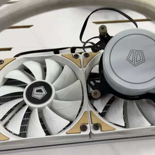 议价ID-COOLING冰冻三尺240水冷式散热器，白色款