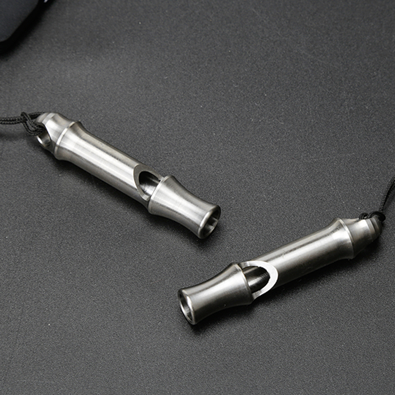 户外野营随身便携钛合金求生哨