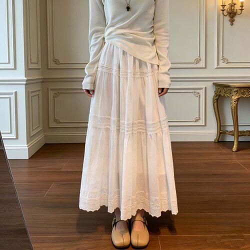 白色蕾丝拼接A字显瘦半身裙