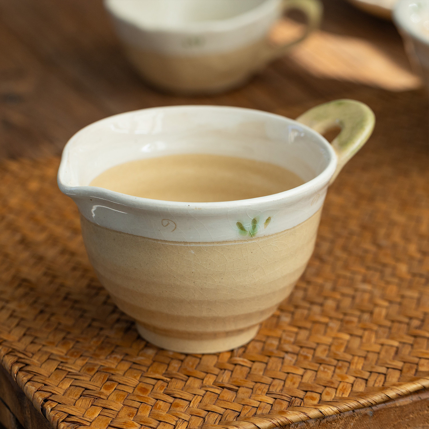 日本进口粗陶粉引盘碗餐具单耳手柄汤碗日式复古米饭碗调料碗骨碟