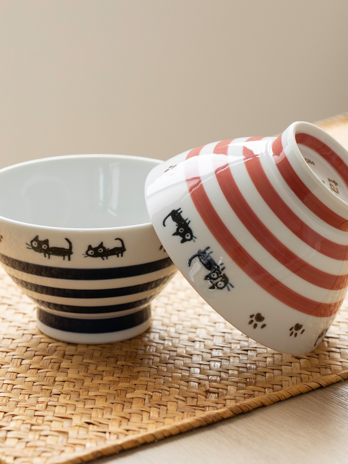 日本进口有田烧可爱小猫米饭碗日式高脚碗家用防烫釉下彩面碗汤碗