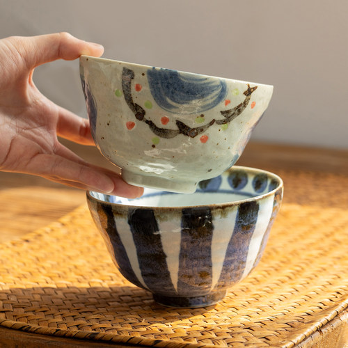 日本进口濑户烧手绘蓝十草复古陶瓷碗日式米饭碗早餐粥碗家用汤碗