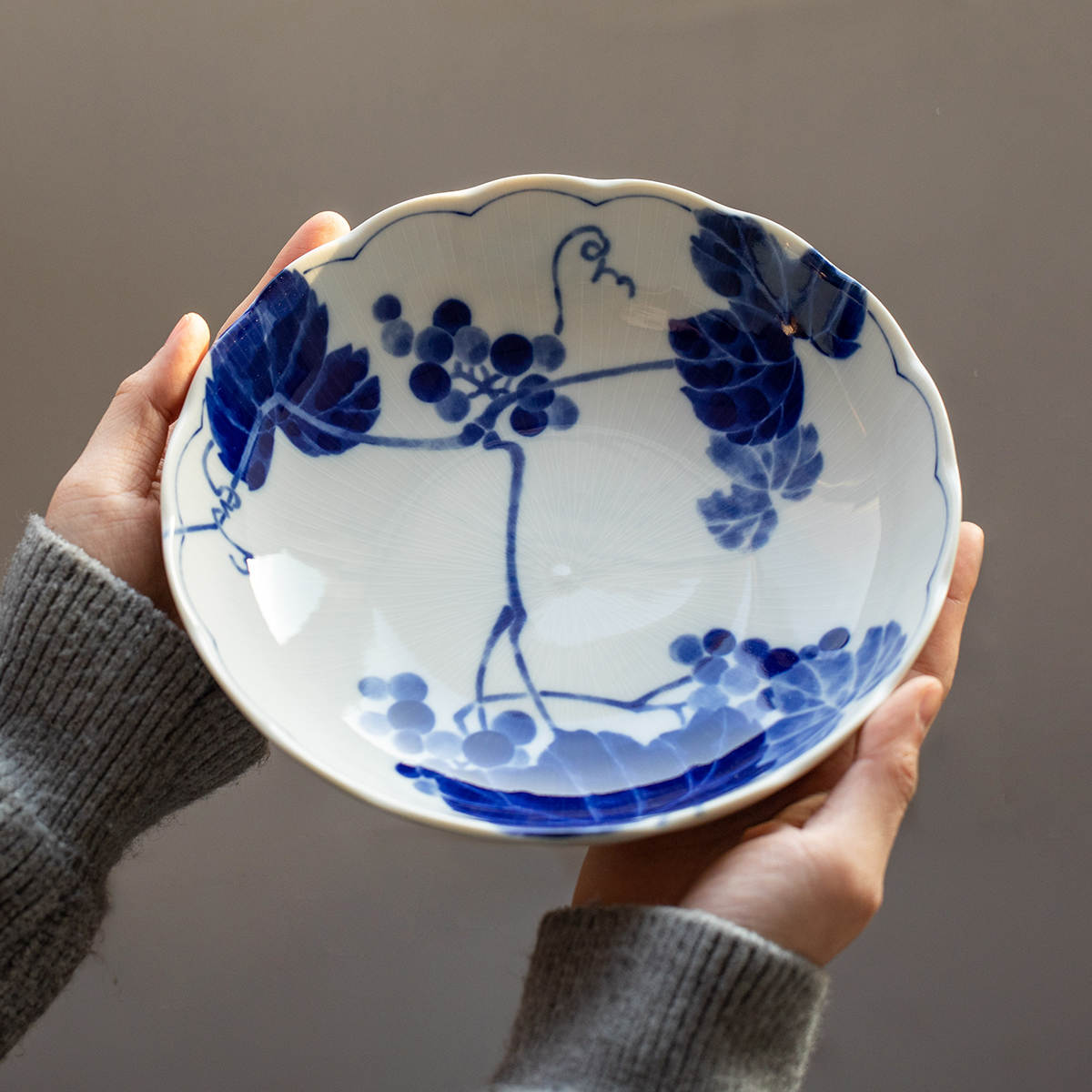 日本美浓烧葡萄陶瓷餐盘平盘骨碟