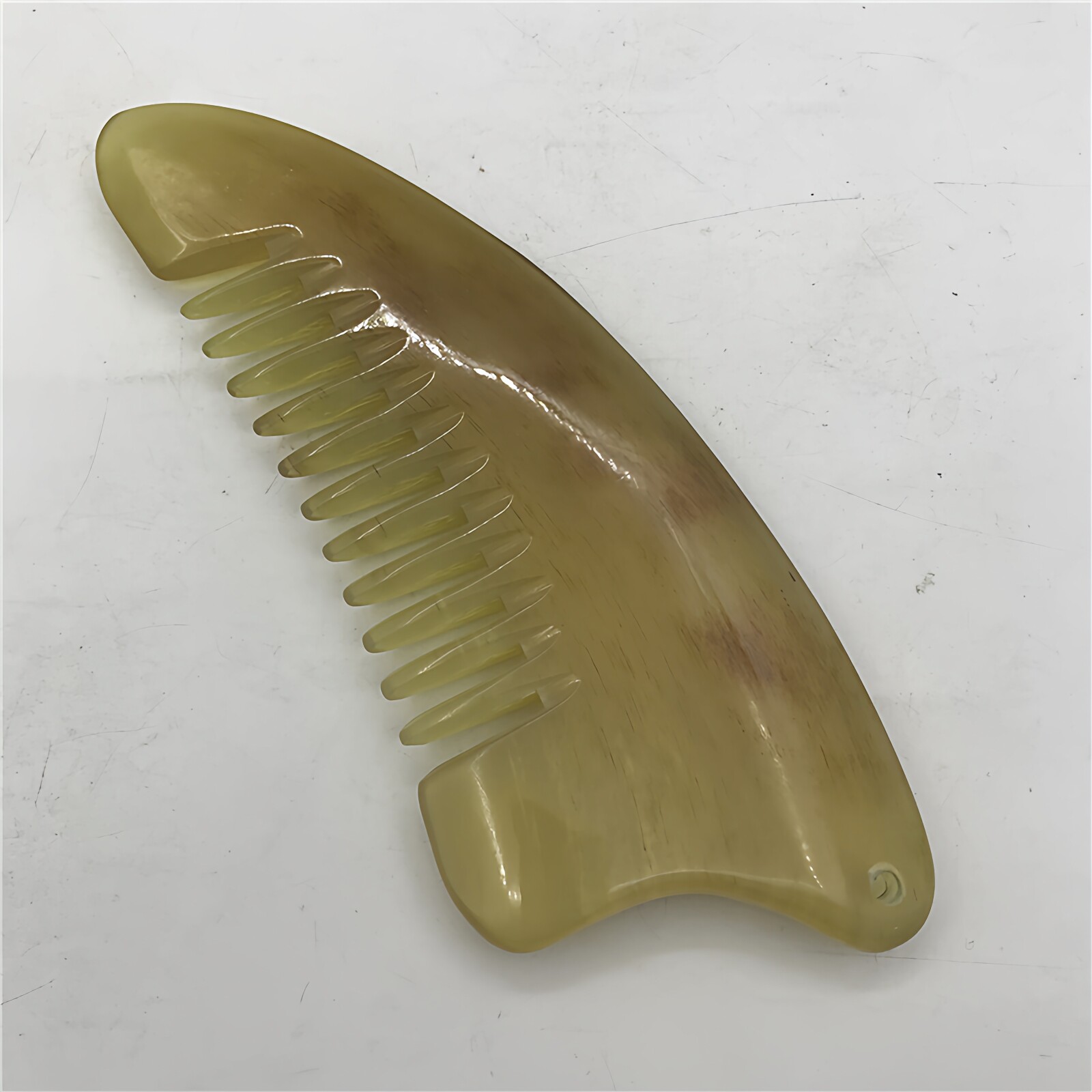 13.5-16厘米长绵羊角三角按摩包包梳防静电黄牛角梳子刮痧小瑕疵