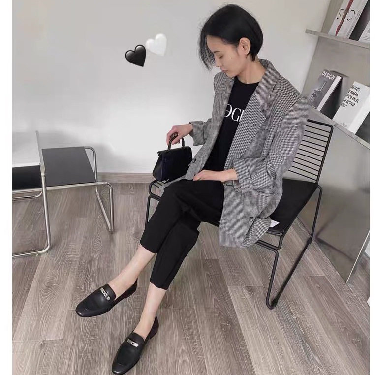 乐福鞋女英伦风黑色平底小皮鞋春秋软皮豆豆单鞋冬款小黑职业7050