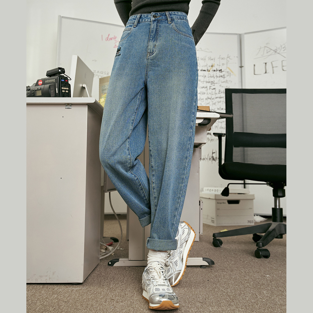 a02绣花牛仔小个子显瘦舒适百搭美式复古2025秋季休闲女式牛仔裤