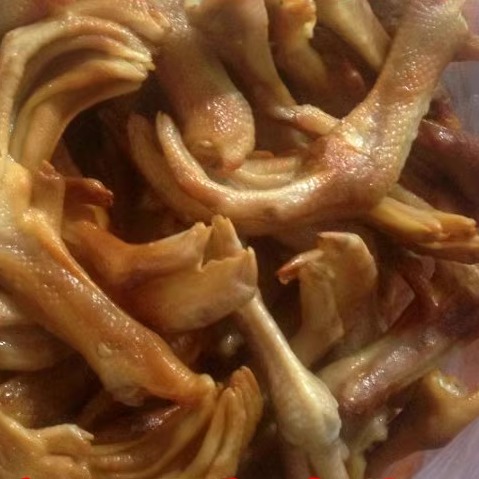 烟熏鸭掌烟熏香味秘制鸭掌