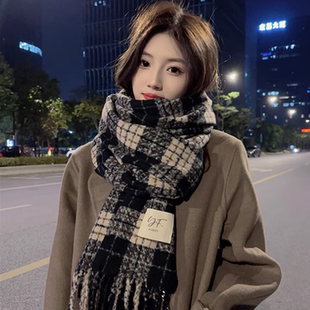 高级感2025新款格子围巾女冬季加厚仿羊绒披肩学生百搭保暖围脖男