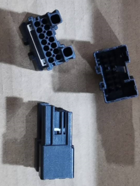 泰科进口连接器塑壳2316757-1