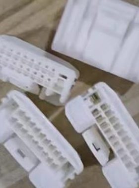 原厂连接器白色塑壳6098-9613 Sumitomo