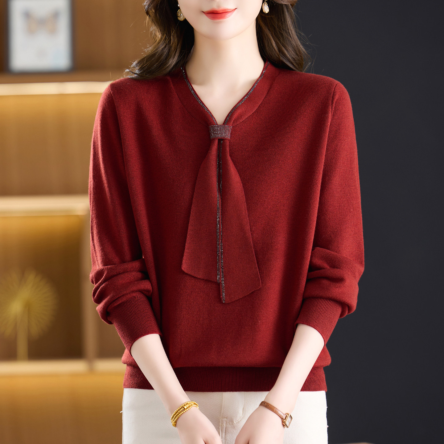 年轻妈妈春秋V领毛衣女2026新款加大码红色针织衫洋气减龄打底衫