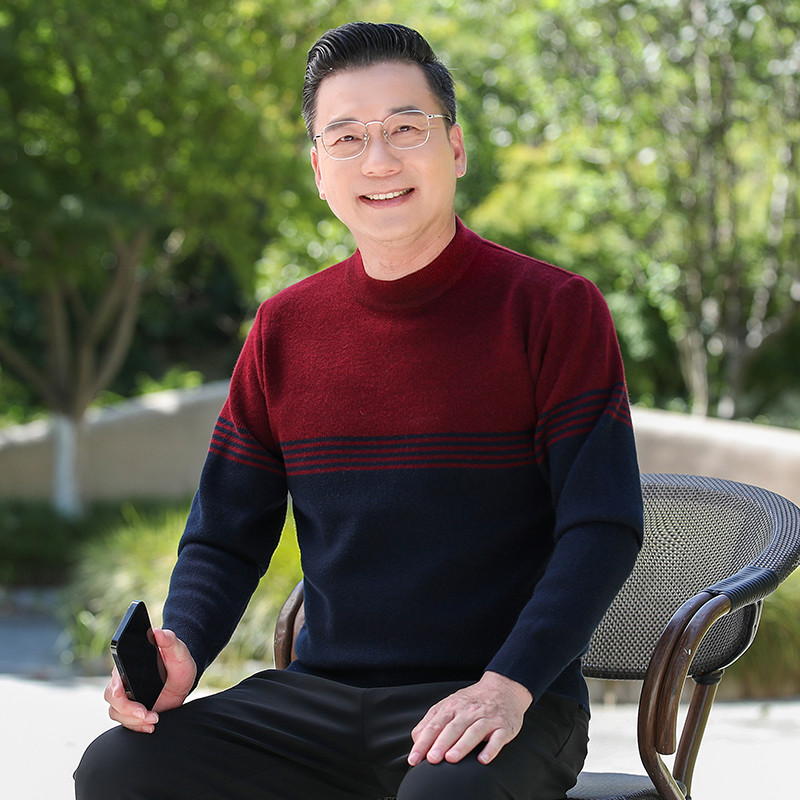 冬季加厚保暖毛衣男士中老年人圆领条纹红色本命年针织衫爸爸装