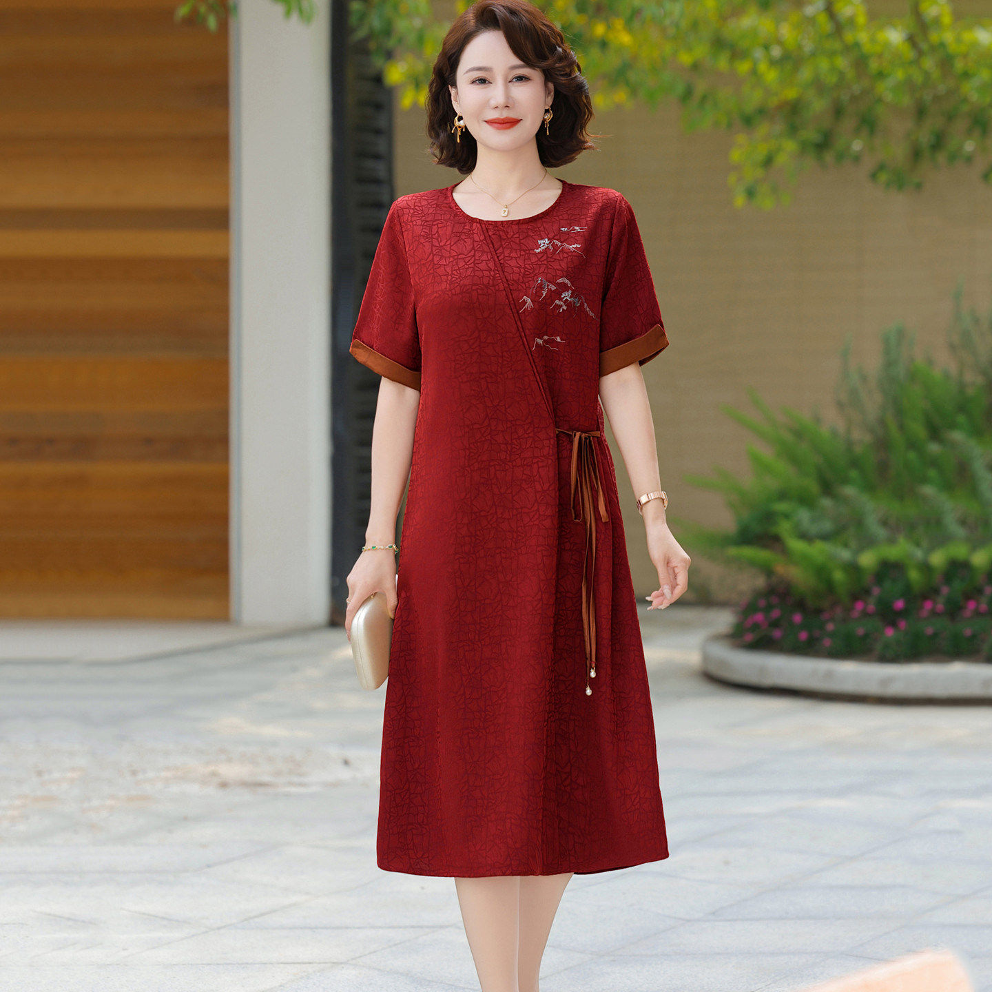 夏季喜婆婆婚宴装桑蚕丝连衣裙子大码中长款妈妈高端真丝中老年人
