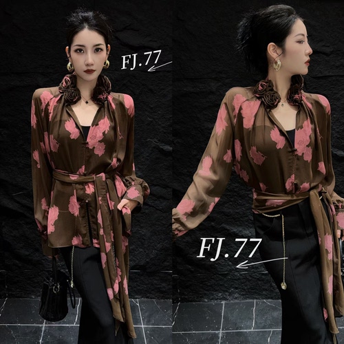 欧货正品2026春夏新款时尚百搭气质高雅显瘦设计感印花T恤上衣女