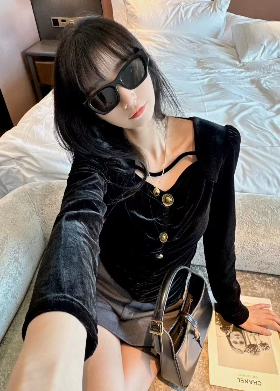 专柜正品2024秋季新款MILAN时尚修身方领褶皱丝绒上衣长袖T恤女士