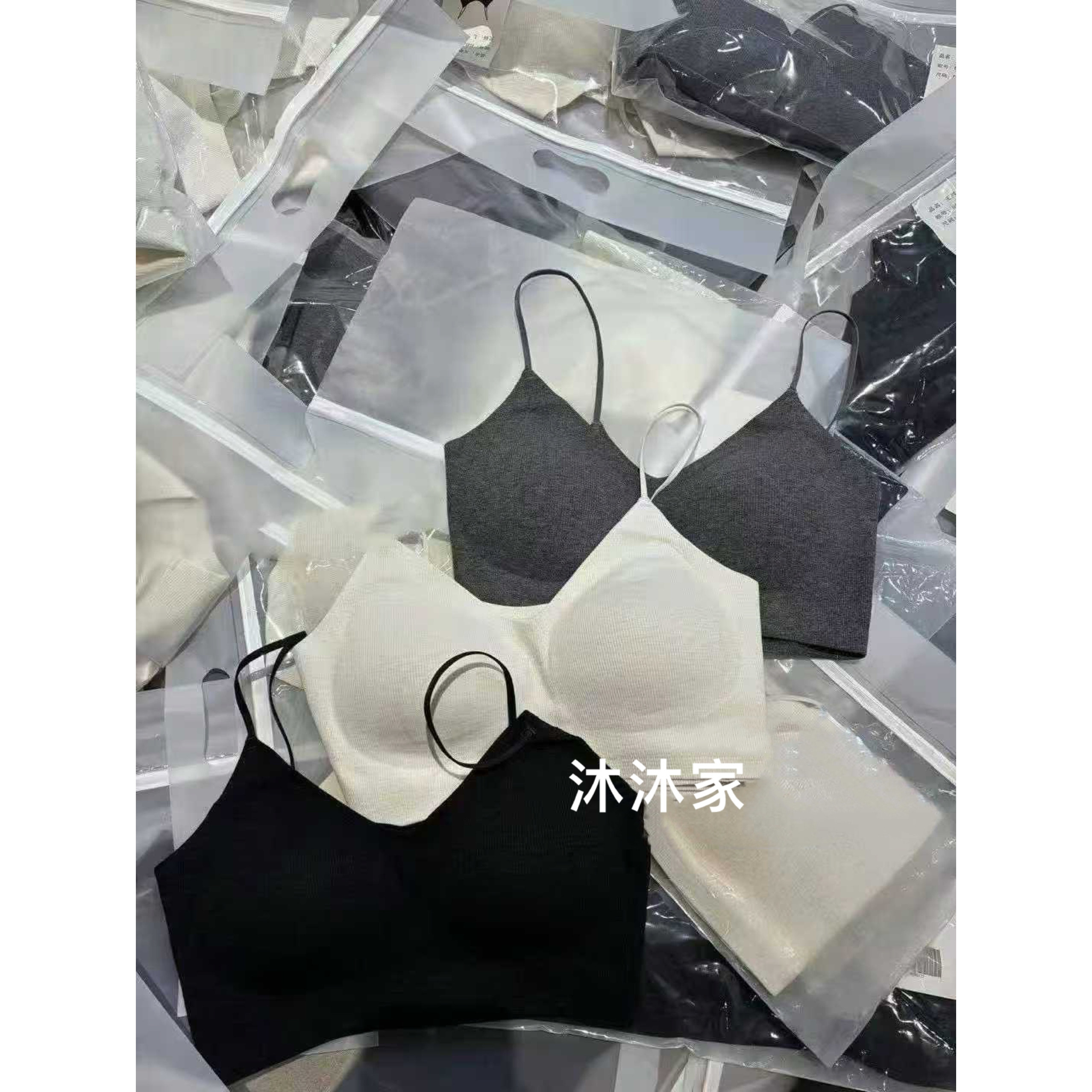 现货欧洲站 洋气百搭显瘦舒适弹力自带胸垫美背防走光抹胸女