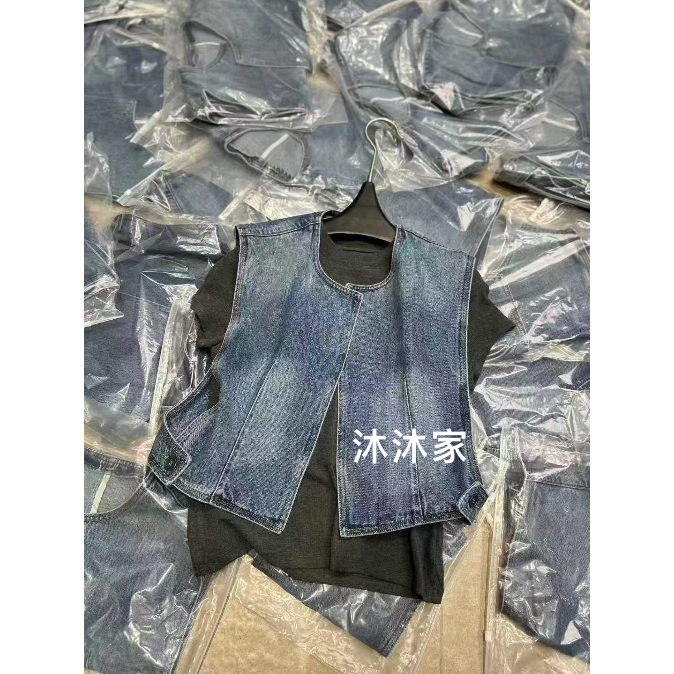 现货欧洲站2026春季新款圆领洋气百搭显瘦舒适休闲牛仔马甲外套