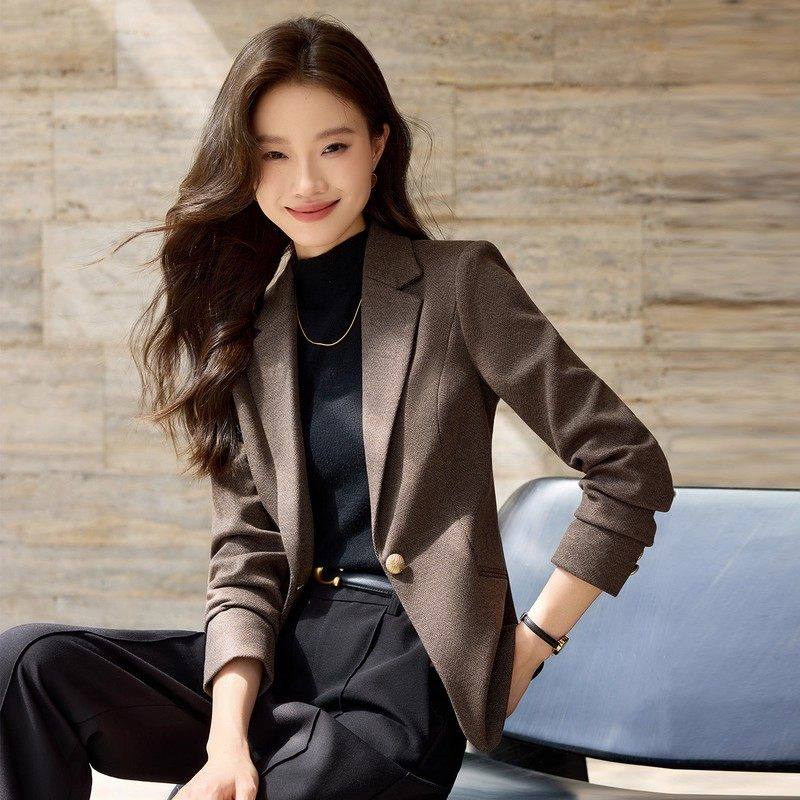 咖啡色毛呢小西装外套女春秋轻奢气质小个子女士休闲短款西服上衣