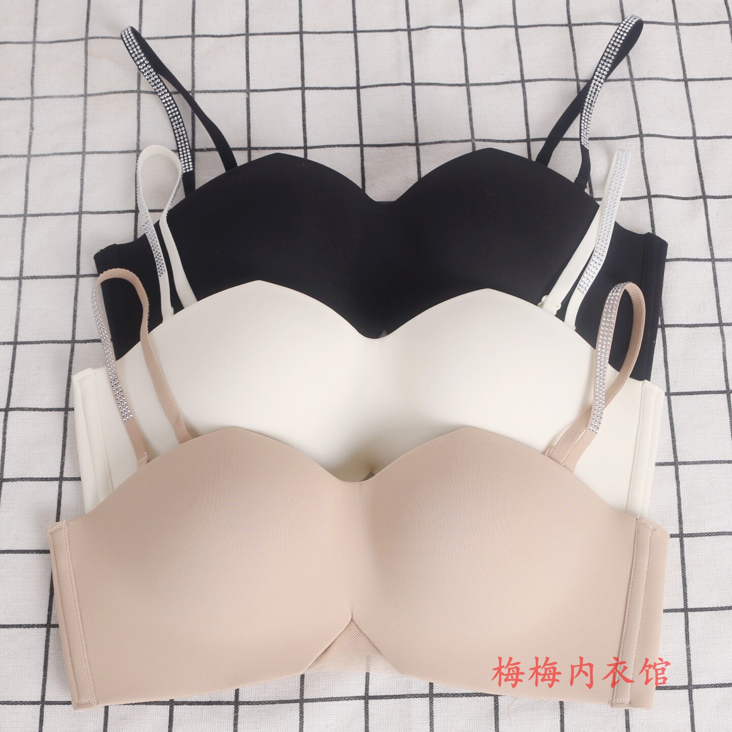 奴芝无痕光面文胸礼服隐形内衣女图片