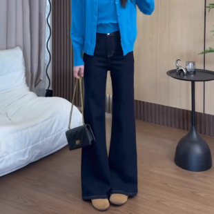 2025深蓝色高腰微喇牛仔裤女秋冬加绒小个子不贴腿休闲直筒喇叭裤