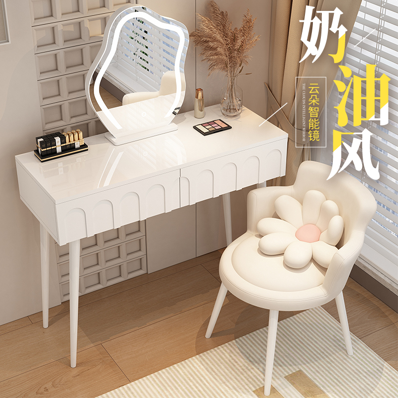 小户型卧室梳妆台现代简约化妆桌