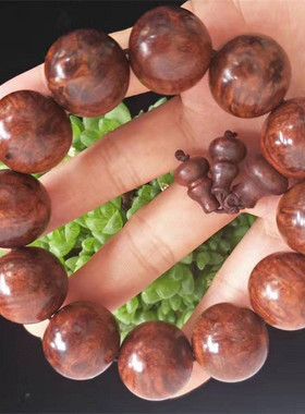 正宗缅甸花梨樱瘤疤手串收藏品