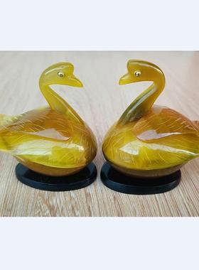 精美天然牛角雕刻小天鹅摆件 精巧小天鹅 随形雕刻 纹理尺寸各异