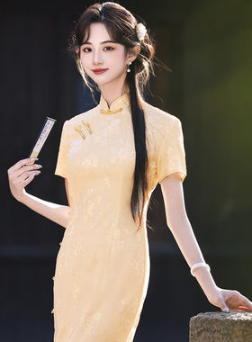 新款新中式鹅黄色旗袍2026新款夏季年轻款日常少女气质减龄改良连