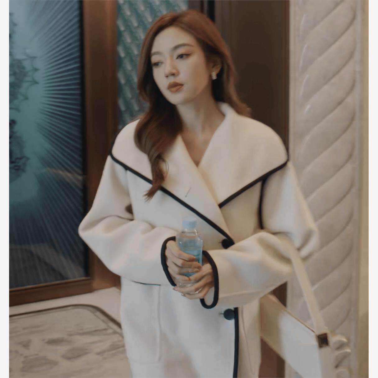 你比星光美丽栗俪何瑞贤同款衣服个性设计千金风包边斗篷毛呢外套