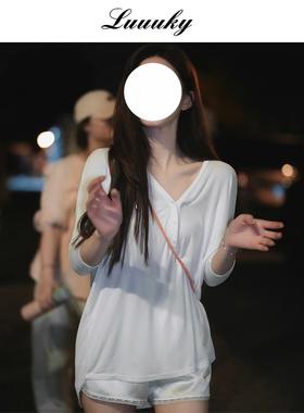 许我耀眼许妍赵露思同款白色V领T恤清纯白开水上衣宽松空调防秋冬