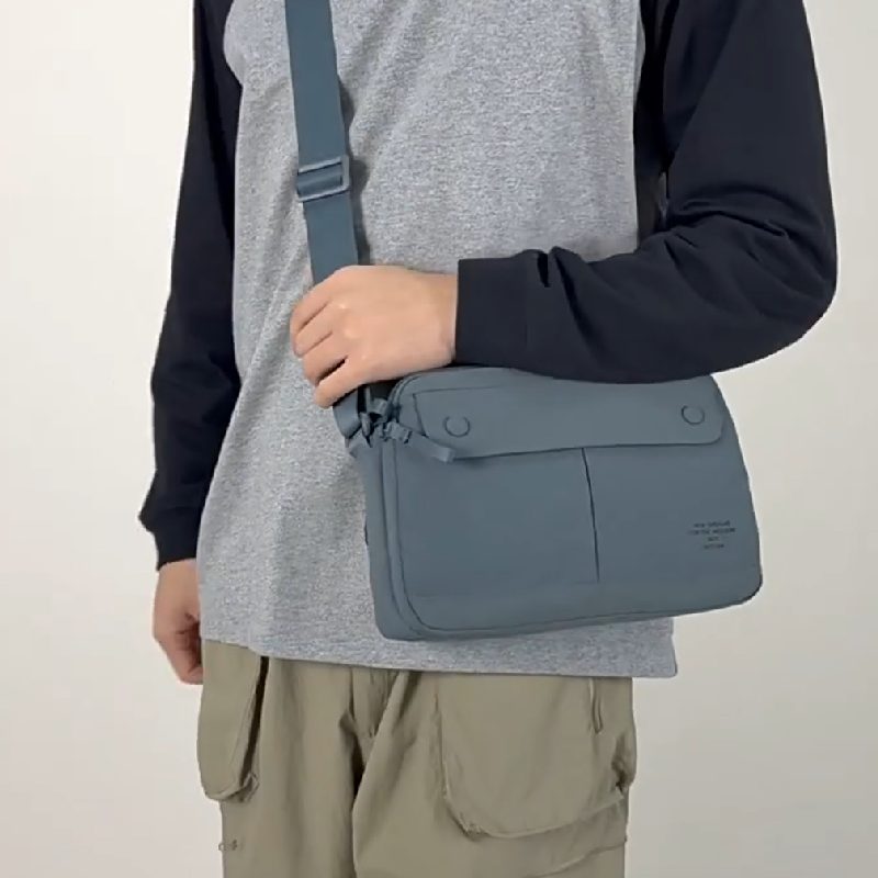 2025双层多袋横款方形男女逛街游玩单肩斜挎9.7寸IPAD伞通勤小包