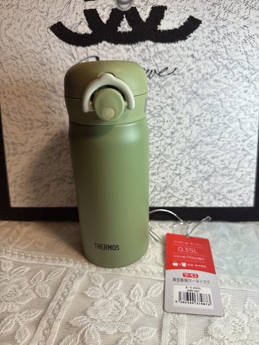 膳魔师jnr351牛油果色