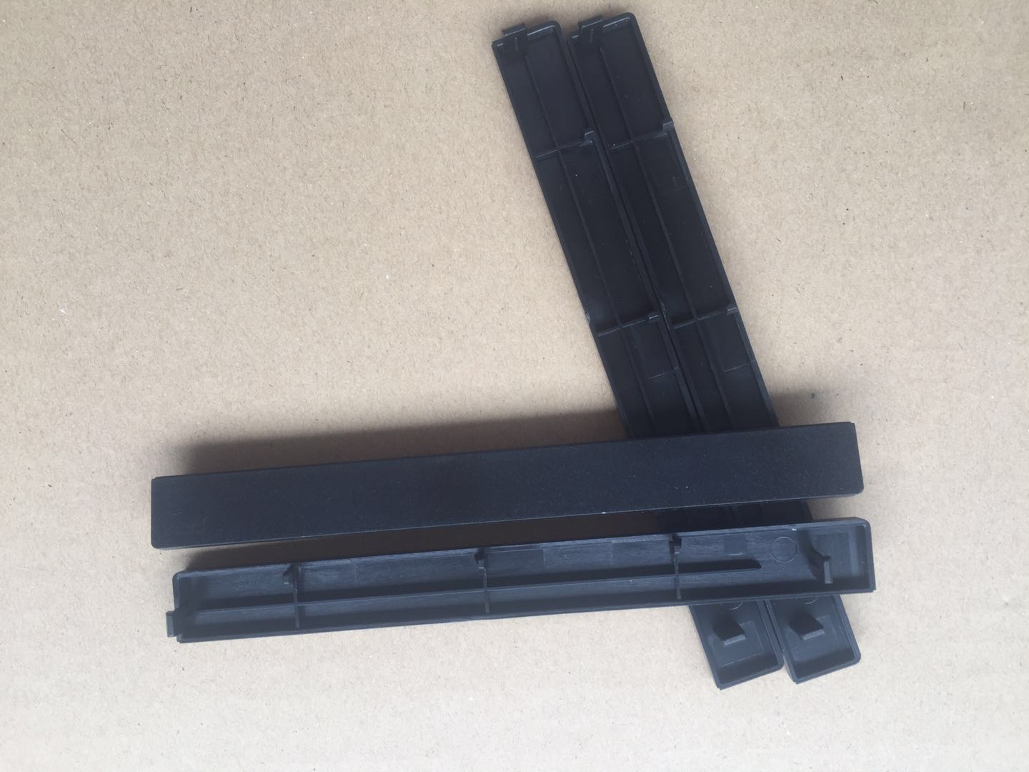 联想开天台式机光驱挡板