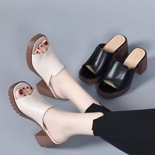 粗跟凉拖鞋女夏2026新款时尚百搭显瘦鱼嘴拖鞋外穿时尚一字拖