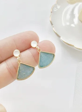 耳钉耳夹S925银针女百搭气质简约耳环冰晶蓝色猫眼石韩国扇形