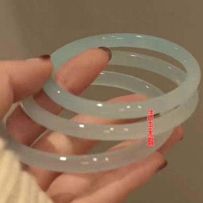 叮当手镯美人条晴底翡翠色细圆条手镯显白气质款玉手镯