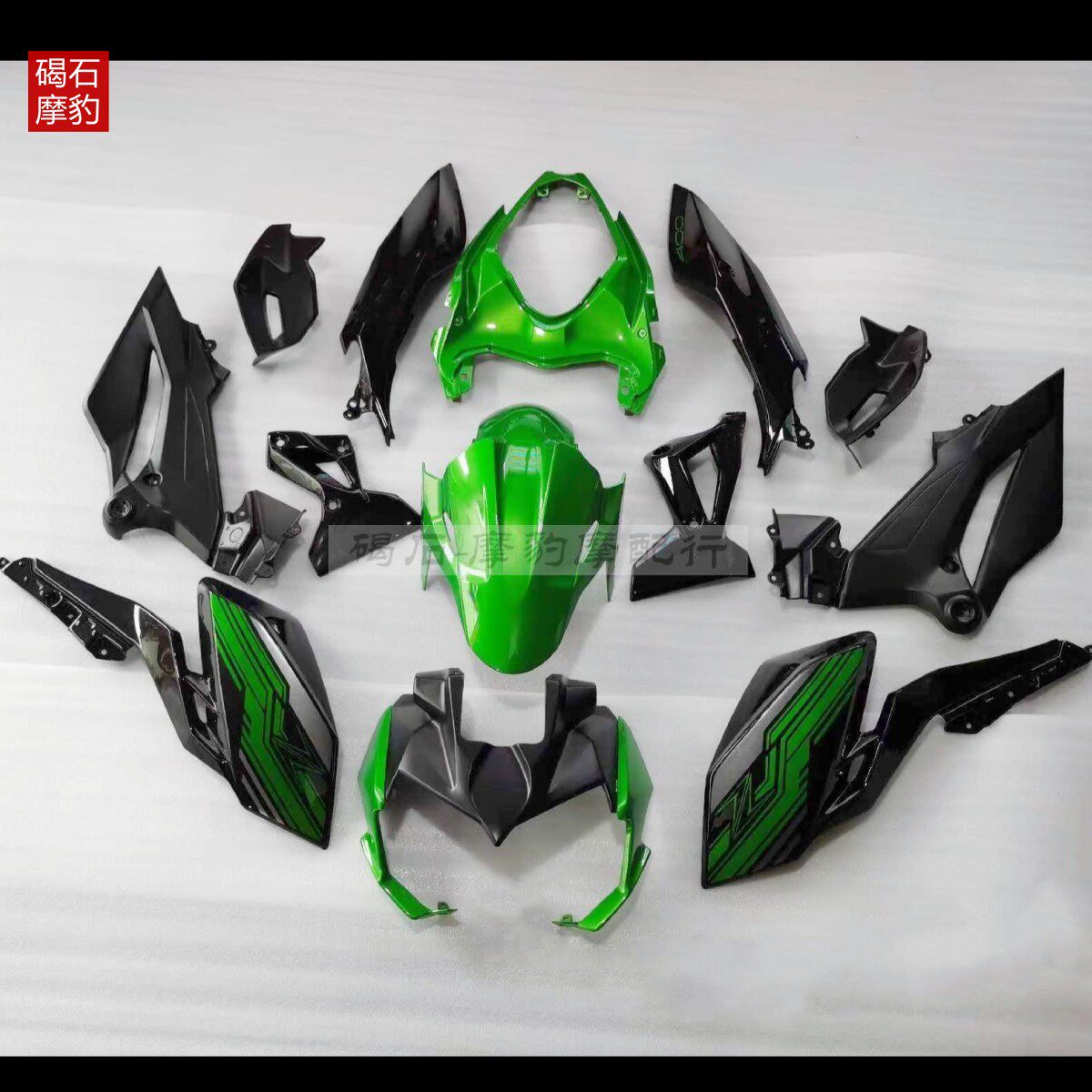 适用川崎Z400外壳18-23年款车壳